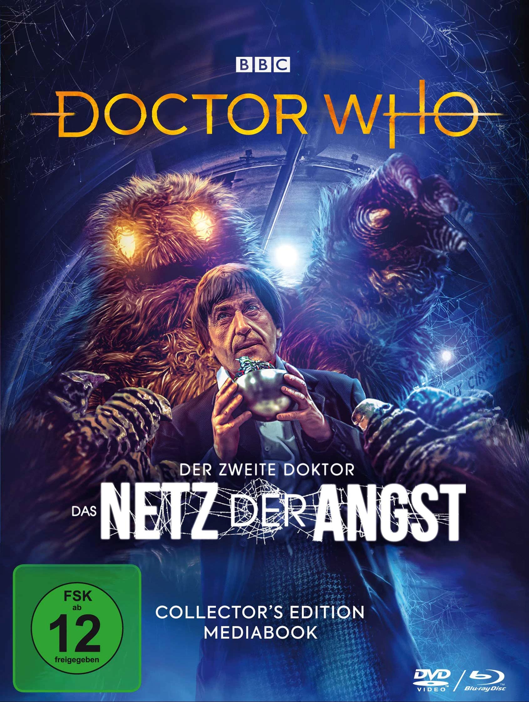 Offizielles Cover der deutschen Veröffentlichung von Doctor Who: Das Netz der Angst (The Web of Fear) als Collector’s Edition Mediabook auf DVD und Blu-ray. Das Artwork zeigt den Zweiten Doctor (Patrick Troughton) umgeben von den bedrohlichen Yeti. Diese klassische Episode wurde mit einer animierten Rekonstruktion und einer Telesnap-Fassung der verlorenen Folgen ergänzt. Jetzt erhältlich – inklusive deutscher Synchronisation mit Dominik Seiler als Erzähler in der Telesnap-Fassung! Ideal für Fans von klassischem Doctor Who und Science-Fiction-Abenteuern.